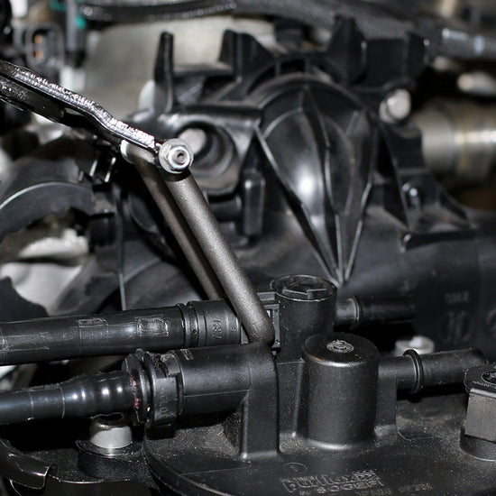 Fuel Line Pliers With Swivel Jaws - image 4